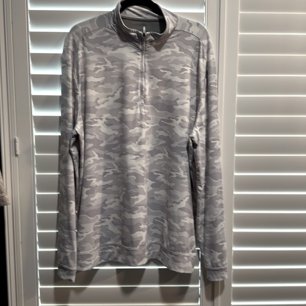 Men’s JOHNNIE-O quarter zip in XL